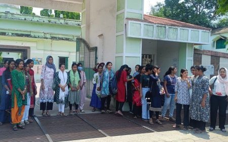 ଛାତ୍ରୀ ଙ୍କ ଭବିଷ୍ୟତ କୁ ନେଇ ଖେଳ ଖେଳୁଛନ୍ତି କଲେଜ କର୍ତ୍ତୃପକ୍ଷ।ନର୍ସିଙ୍ଗ କଲେଜ ପରିଚାଳକ ଙ୍କର ଦାଦାଗିରି।