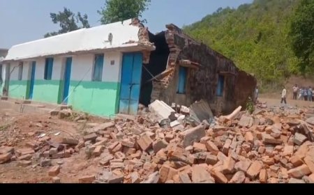 ବାଲିଗୁଡ଼ା ପ୍ରଶାସନ ପକ୍ଷରୁ ଜବର୍ ଦଖଲ ଉଚ୍ଛେଦକୁ ଜୋରଦାର କରିଛିନ୍ତି।