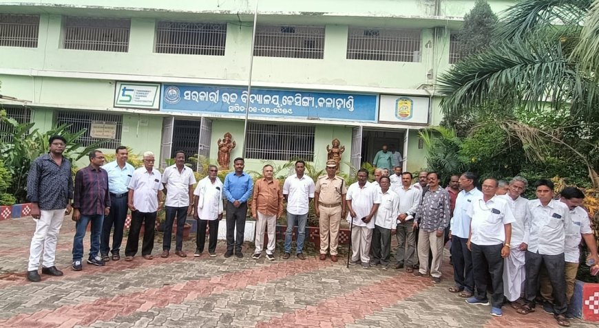 ୯ଦଫା ଦାବିକୁ ନେଇ ସିଟିଜେନ ଫୋରମ ପକ୍ଷରୁ ଏସ.ପି .ଙ୍କ ନିକଟରେ ଦାବି, ଚୋରି ଜାଗାରେ ପେଟ୍ରୋଲିଙ୍ଗ କରିବା ପାଇଁ ଏସ.ପି.ନିର୍ଦ୍ଦେଶ ।