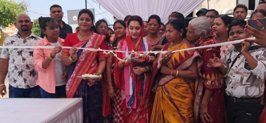ସ୍ବର୍ଗୀୟା ସୁମିତା ନାୟକ(ରୁବି ) ଙ୍କ ଚତୁର୍ଥ ବାର୍ଷିକ ଶ୍ରଦ୍ଧାଞ୍ଜଳି ଉପଲକ୍ଷେ " ଜଳଛତ୍ର " ଭବ୍ୟ ଆୟୋଜନ