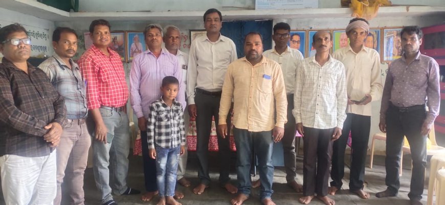 ଫିରିଙ୍ଗିଆ କୁଇ ସମାଜ ଶେବା ସମିତି କାର୍ଯ୍ୟାଳୟ ଠାରେ ଅନୁଷ୍ଠିତ ହେଲା ରାଷ୍ଟ୍ରୀୟ ଆଦିବାସୀ ଏକତା ପରିଷଦ ର ଏକ ସ୍ୱତନ୍ତ୍ର ବୈଠକ I