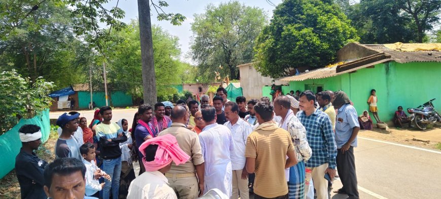 ଧର୍ମ ପରିବର୍ତ୍ତନକୁ ନେଇ ଶବ ସତ୍କାର ପାଇଁ ମିଳିଲାନି ଶ୍ମଶାନ ୨୪ ଘଣ୍ଟା ଘରେ ପଡ଼ିଲା ମୃତଦେହ ପ୍ରଶାସନ ହସ୍ତକ୍ଷେପ ପରେ ଶବ ସତ୍କାର।