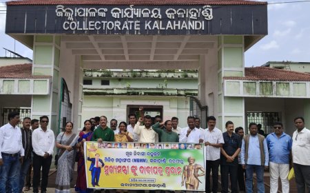 ୧୦ ଦଫା ଦାବି ପୂରଣ ପାଇଁ ମୁଖ୍ୟମନ୍ତ୍ରୀଙ୍କୁ ଦାବିପତ୍ର ଜିଲ୍ଲାପାଳଙ୍କୁ ଭେଟିଲେ ମୂଳନିବାସୀ ବହୁଜନ ମିଳିତ ମହାସଂଘ କର୍ମକର୍ତ୍ତା