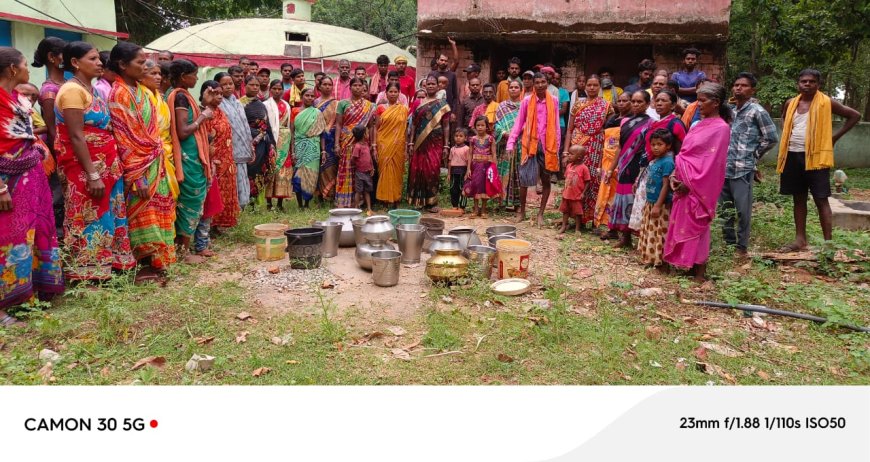 ପାଣି ଟୋପାଏ ପାଇଁ ୪ ଘଣ୍ଟା କୁସୁମପୁର ହାତୀଗାଁ ରାସ୍ତା ଅବରୋଧ କଲେ ଗ୍ରାମବାସି।