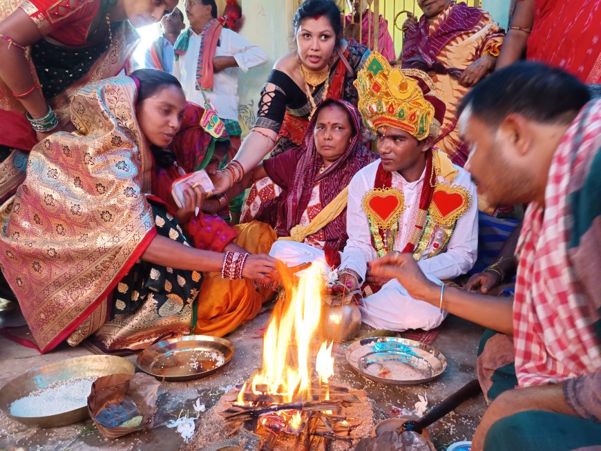 ଅସହାୟ ଯୁବକ ର ବିବାହ କାର୍ଯ୍ୟ ସମାପନ କଲା ଡୁମ୍ବାଳ ପରିଷଦ କନ୍ଧମାଳ, ର ଗୋଚ୍ଛା ପଡ଼ା କେନ୍ଦ୍ର l