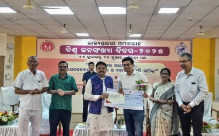 ସ୍ତ୍ରୀ ଓ ପ୍ରସୂତି ବିଶେଷଜ୍ଞ  ଡାକ୍ତର ରାଜ୍ୟସ୍ତରରେ ପୁରସ୍କୃତ l