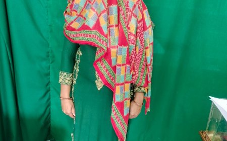 ରାଇଘର ଅଞ୍ଚଳରେ ପୁଣି ଆଉ ଜଣେ ଯୁବତୀ  ଙ୍କ ଅଶ୍ଳୀଳ ଭିଡିଓ ଭାଇରଲ ।