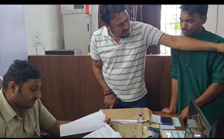 କଲେଜ ପ୍ରିନ୍ସପାଲର ପରିଚୟ ଦେଇ  ଛାତ୍ରଙ୍କ ବାପାଙ୍କ ଠାରୁ  23 ହଜାର ଟଙ୍କା ଠକି ନେଲା ସାଇବର ଠକ ।