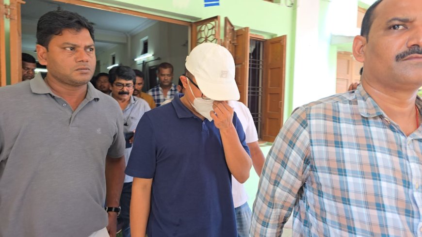 Big Breaking  ବହୁଚର୍ଚ୍ଚିତ ଆଇଏଏସ ଅଫିସର ଉପ ଜିଲ୍ଲା ପାଳ ଧୀମାନ ଚମକା ଙ୍କ ଜାମିନ ମଞ୍ଜୁର