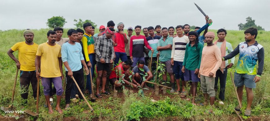 ମୁଣ୍ଡାଗୁଡ଼ା ଗାଁ କମିଟି ପକ୍ଷରୁ ଚାରା ରୋପଣ |।