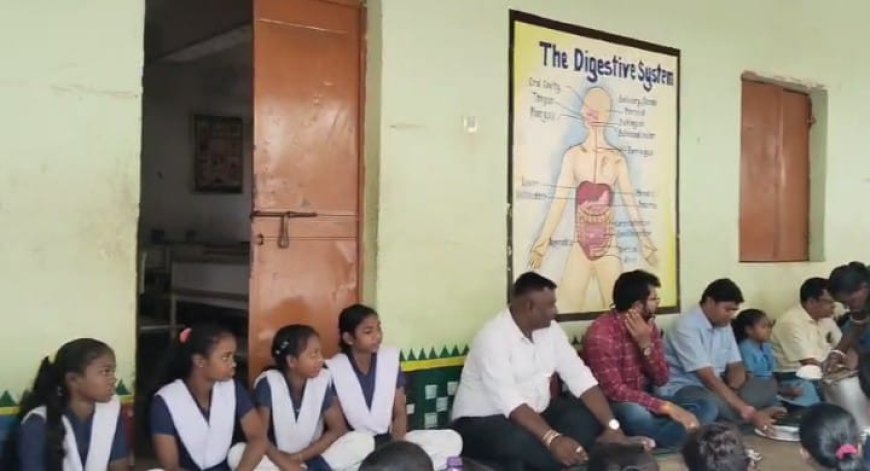 ଛାତ୍ରଛାତ୍ରୀଙ୍କ ସହ ମଧ୍ୟାହ୍ନ ଭୋଜନ ଖାଇଲେ ବିଧାୟକ ।