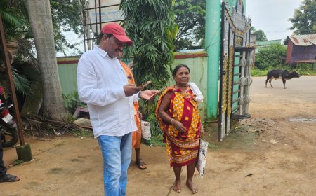 ସଭିଙ୍କ ସୁଖଦୁଃଖର ସାଥି ମୋତିଗାଁ ସମିତି ସଭ୍ୟ ତ୍ରିଲୋଚନ ଧାକଡ଼।