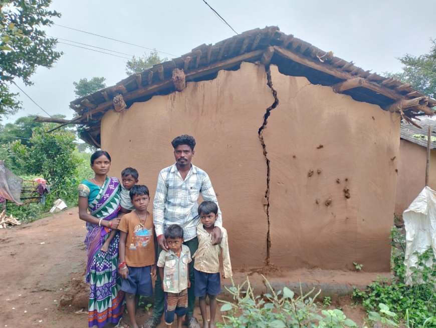 ଝରିଗାଁ ବ୍ଳକରେ ପ୍ରହସନ ପାଲଟିଛି ଆବାସ ଯୋଜନା ଚାରି ଛୁଆଙ୍କୁ ନେଇ ଭଙ୍ଗା ଦଦରା ଘରେ ରହୁଛନ୍ତି ପରିବାର।