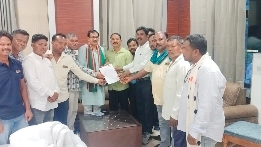 ନିର୍ଯାତନା ଆଇନ କୁ ଦୁର୍ବଳ କରିବା ଷଡଯନ୍ତ୍ର ବିରୁଦ୍ଧରେ ବିଧାୟକ ଙ୍କୁ ଦାବିପତ୍ର.