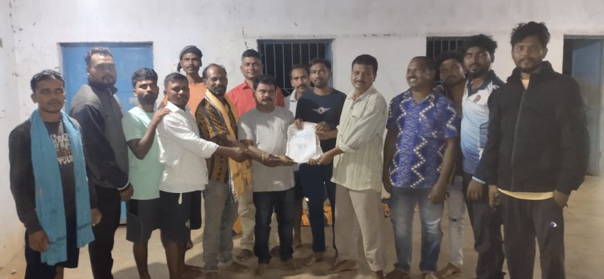 ଅନୁଷ୍ଠିତ ହେଲା ଦଶହରା ପୂଜା ପାଇଁ ମଞ୍ଚସ୍ଥ ହେବାକୁ ଥିବା ସାମାଜିକ ନାଟକ ବହି ପୂଜା କାର୍ଯ୍ୟକ୍ରମ I