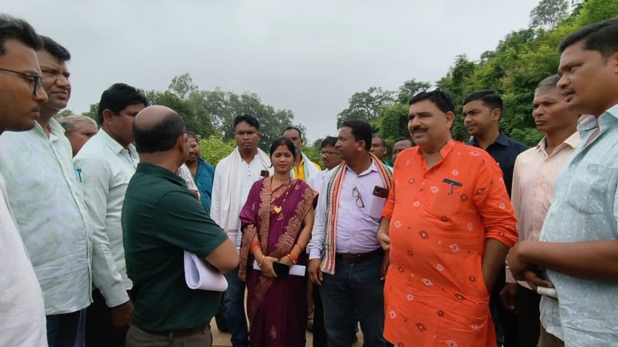 କ୍ଷୁଦ୍ର ଜଳସେଚନ ବିଭାଗ ର ବିଭିନ୍ନ ପ୍ରକଳ୍ପ ପରିଦର୍ଶନ କଲେ ଧର୍ମଗଡ଼ ବିଧାୟକ,ଚାଷି ଙ୍କ ଅଭିଯୋଗ ଶୁଣିଲେ, ବିଭାଗୀୟ ଅଧିକାରୀ ଙ୍କୁ ସମାଧାନ ନିର୍ଦେଶ କଲେ।