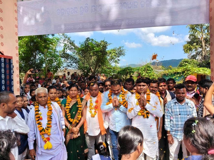 ବଡ଼ନୀ ସରକାରୀ ଆଶ୍ରମ ବିଦ୍ୟାଳୟ ଠାରେ କ୍ଲଷ୍ଟର ସ୍ତରୀୟ ଶିଶୁ ମହୋତ୍ସବ "ସୁରଭି -2025" କାର୍ଯ୍ୟକ୍ରମ ଅନୁଷ୍ଠିତ ।