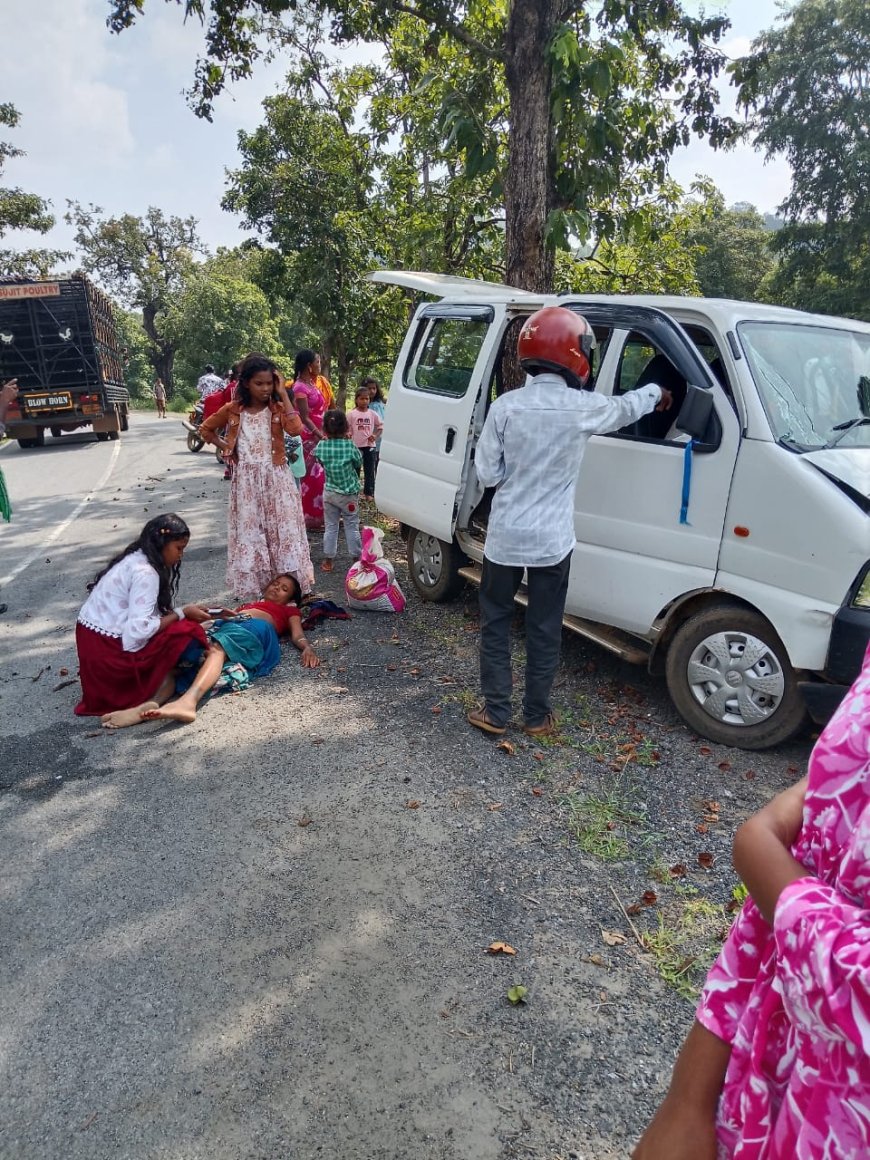 ଫେରୁଥିବାବେଳେ ଦୁର୍ଘଟଣା ୬ ଆହତ ।