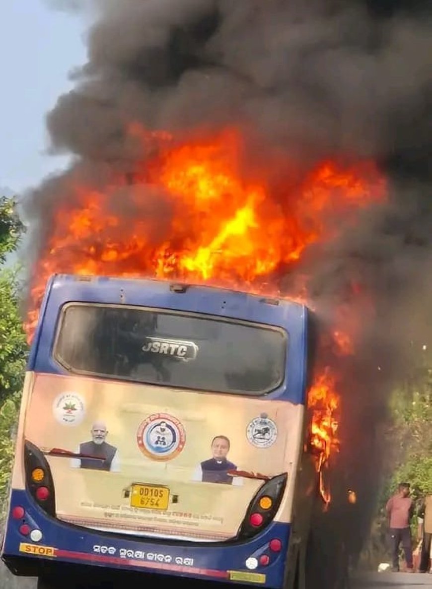 ସାଲୁର_ଘାଟିରେ_ଜଳିଗଲା_OSRTC_ବସ୍