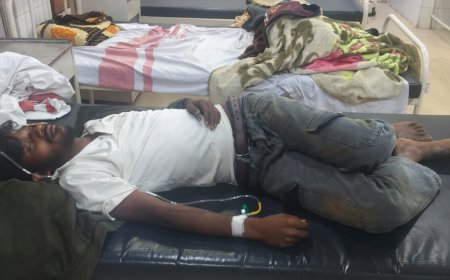 ବାଇକରୁ ପଡ଼ି ଦୁଇ ଯୁବକ ଗୁରୁତର।