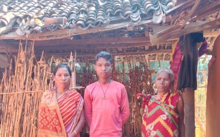 ମା ଓ ଝିଅଙ୍କୁ ମିଳୁନି ବିଧବା ଭତ୍ତା ପାଠ ଛାଡି ପରିବାର ଚଳାଉଛି ନାବାଳକ ପୁଅ।