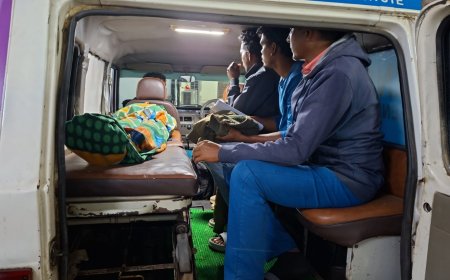 ମାନବ ସେବା ହି ଈଶ୍ୱର ସେବା ଗୋଲାମୁଣ୍ଡା ବ୍ଲକ ର ଗରିବ ଲୋକଙ୍କ ସହ ସବୁବେଳେ ବ୍ଲକ ଅଧ୍ୟକ୍ଷ ଶ୍ରୀଯୁକ୍ତ ବିନ୍ଦୁ ମହାନନ୍ଦ