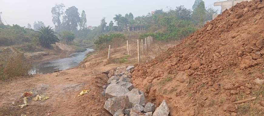 ପେଣ୍ଟା ଗ୍ରାମ ପଞ୍ଚାୟତ ତାମ୍ପରଗୁଡା ଗାଁର ସାର୍ବଜନୀନ ମଶାଣି ଜମିରେ ଅବୈଧ ହସ୍ତକ୍ଷେପ  ମୌଳିକ ମାନବାଧିକାର ଓ ସାର୍ବଜନୀନ ଆଇନ ଉଲ୍ଲଂଘନର ଗମ୍ଭୀର ଅଭିଯୋଗ