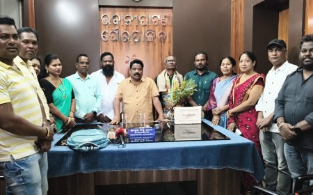 ରାଷ୍ଟ୍ରପତି ଭବନରୁ ଫେରିଲେ ସଫେଇ କର୍ମଚାରୀ ରାଜେନ୍ଦ୍ର ପାତ୍ର, ଗାଁ ମାଟିରେ ସମ୍ବର୍ଦ୍ଧିତ କଲେ ଭବାନୀପାଟଣା ପୌରପାଳିକା