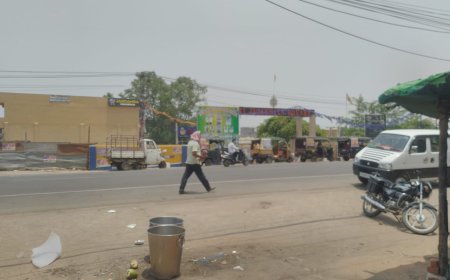 ଅସହ୍ୟ ଗ୍ରୀଷ୍ମ ପ୍ରକୋପ : ତାତିରେ ସିଜୁଛି ଜନଜୀବନ, ଛକ ଛକରେ ଜଳଛତ୍ର ଲୋକଙ୍କ ପାଇଁ ଆଶୀର୍ବାଦ