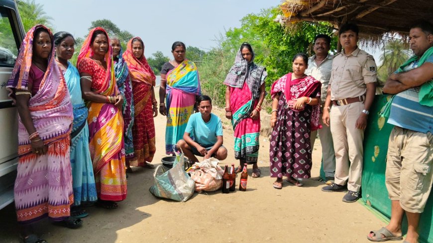 ମହିଳା ସଙ୍ଘ ର ଅଭିଯୋଗ ପରେ ଅବକାରୀ ବିଭାଗ ଚଢ଼ାଉ, ଦେଶୀ ବିଦେଶୀ ମଦ ଜବତ। କୋକସରା,୨୬/୦୫( ଷ୍ଟାର ନିୟୁଜ ଓଡିଶା )