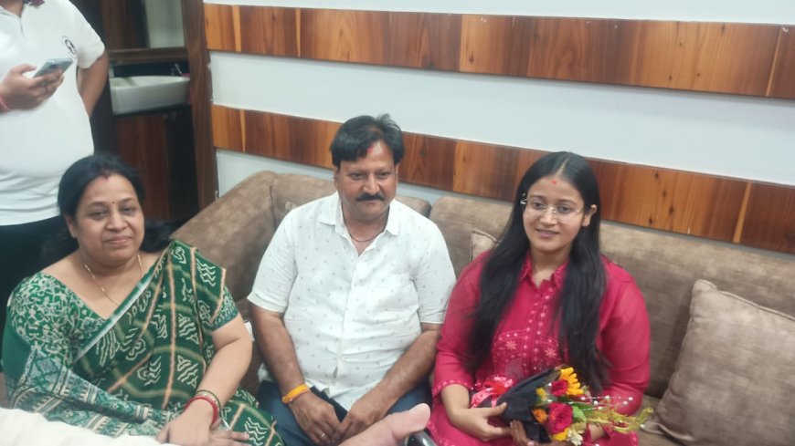 ଓ ସି ଏସ୍ ପରୀକ୍ଷାରେ ଚତୁର୍ଥ ଆସିଲେ କେସିଙ୍ଗା  ଝିଅ କନକ ପ୍ରଭା  ଜୈନ