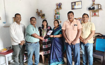 ଓଏଏସ୍ ପରୀକ୍ଷାରେ ସଫଳତା: ପୂର୍ବତନ ଛାତ୍ରୀ ସଙ୍ଗୀତା ସେଠୀଙ୍କୁ ସରକାରୀ ବାଳିକା ଉଚ୍ଚ ବିଦ୍ୟାଳୟ ପକ୍ଷରୁ ସମ୍ବର୍ଦ୍ଧନା
