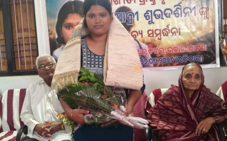 ନିଟ୍-ୟୁଜିରେ ସର୍ବଭାରତୀୟ ୫୮୨ ରାଙ୍କ ହାସଲ କରିଥିବା ମୋକ୍ଷାଦ୍ରୀଙ୍କୁ ସମ୍ବର୍ଦ୍ଧନା