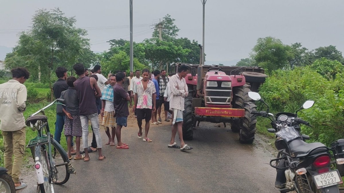 ମୀନଗୁର ନିକଟରେ ବାଲି ବୋଝେଇ ଟ୍ରାକ୍ଟର ଧକ୍କାରେ ବାଇକ ଚାଳକଙ୍କ ମୃତ୍ୟୁ